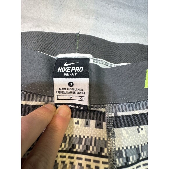 Nike Pro Size S Lot Of 2 Running Tights Pants Lightweight Patterned BRIGHT Pink - Picture 3 of 11